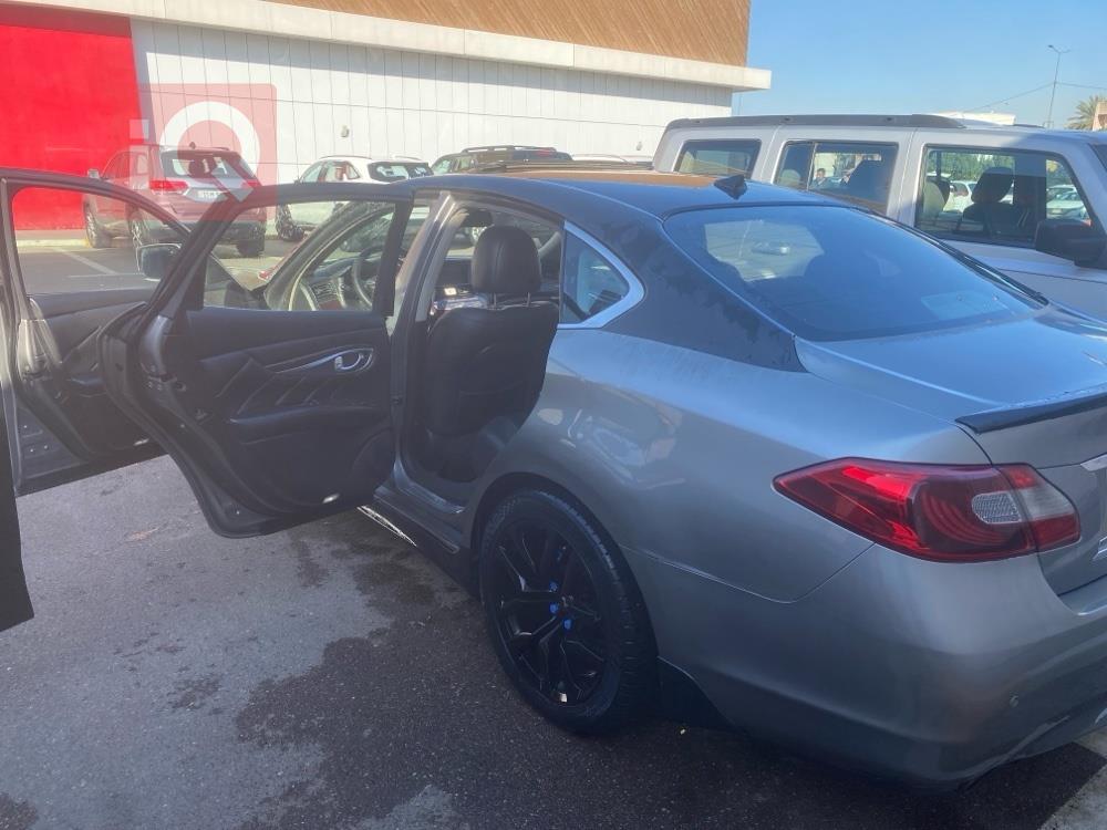 ئینفینیتی M37